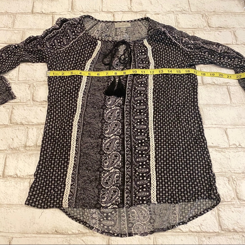 Dress Barn black and white blouse boho print - Picture 7 of 8
